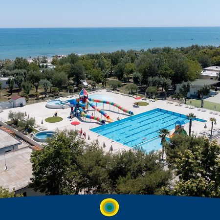 Club Del Sole Stork Family Collection Ξενοδοχείο Giulianova Εξωτερικό φωτογραφία
