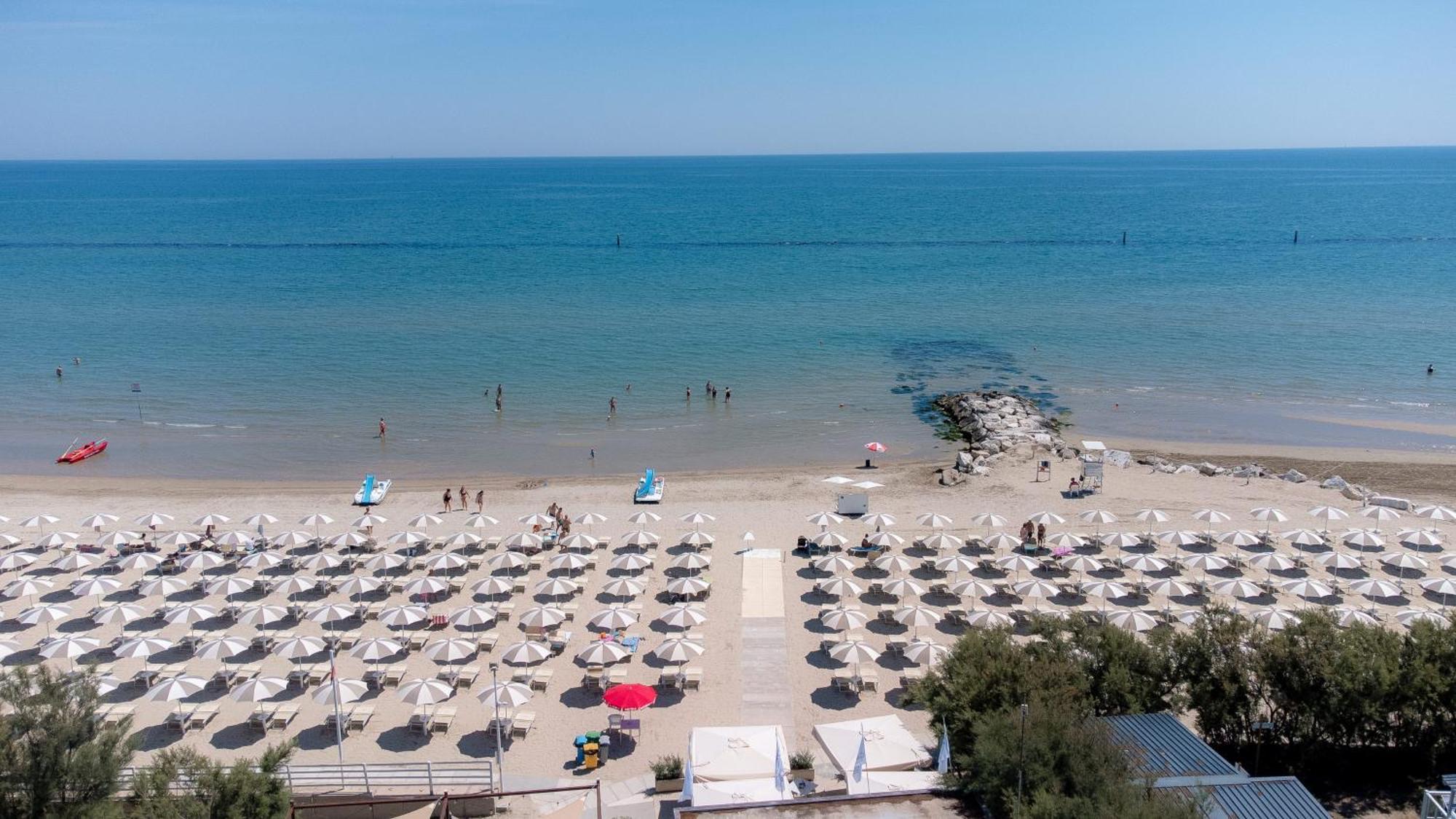 Club Del Sole Stork Family Collection Ξενοδοχείο Giulianova Εξωτερικό φωτογραφία